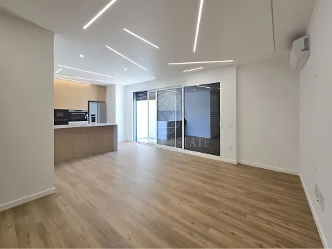 Apartamentos T2,T3, T3+1 (equivalente a T4) e T4, no Entroncamento com Acabamentos Premium