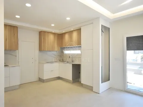 Moradia isolada T3, nova, com garagem, localizada no Pinhal General, Fernão Ferro, Seixal