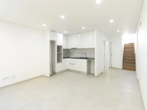 Moradia T3 Nova - Freguesia do Campo, Viseu