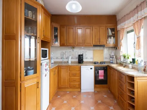 Moradia em Banda T4 em Fragosela