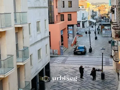 VIVA COM VISTA, SINTA A PRAIA – T1 DUPLEX NA ZONA MAIS NOBRE DA FIGUEIRA