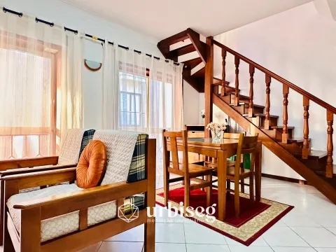 VIVA COM VISTA, SINTA A PRAIA – T1 DUPLEX NA ZONA MAIS NOBRE DA FIGUEIRA