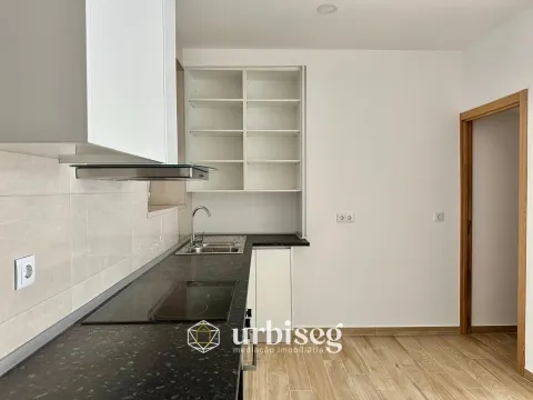 ARRENDA-SE T1 COM 78 M² NA RUA DAS ROSAS – BAIXA DA CIDADE, FIGUEIRA DA FOZ