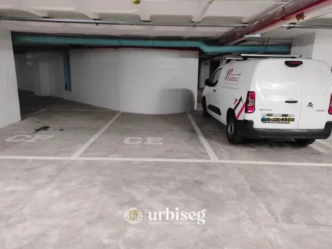 Garage 0 Schlafzimmer