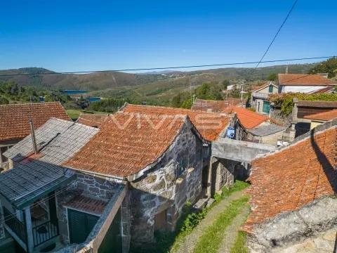 Detached house to restore T4