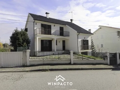 Maison isolée 4 Chambre(s)