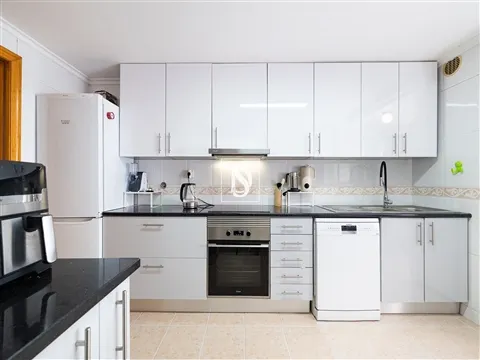 MAGNIFICO T4 DUPLEX URBANIZAÇÃO FONTE DA PRATA