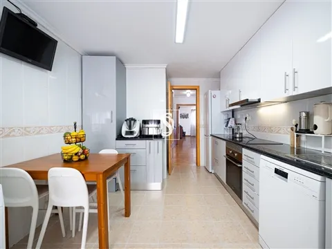 MAGNIFICO T4 DUPLEX URBANIZAÇÃO FONTE DA PRATA
