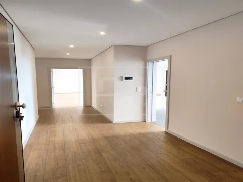 Apartamento T4