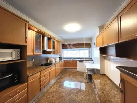 Apartamento T4