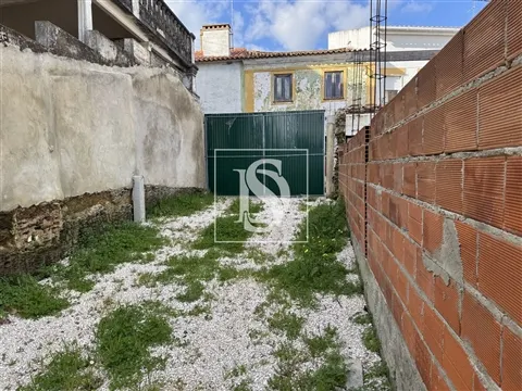 Moradia para Restaurar T3