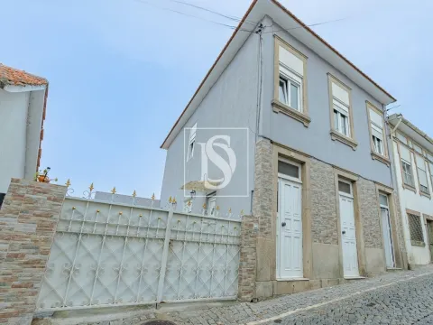 House T4