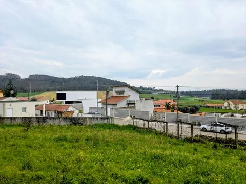 Moradia para Restaurar T1