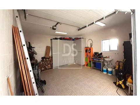 House T4