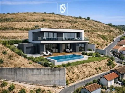 Building Land in Novais, Santa Eulália – Arouca