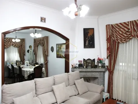 Moradia T5 com Piscina_ Oliveira de Frades_ São João da Serra