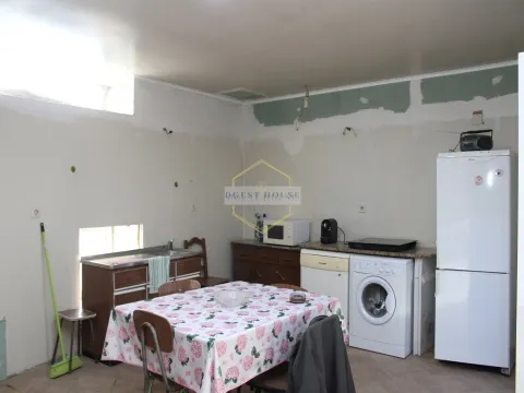 Moradia T3, Fataunços, Vouzela