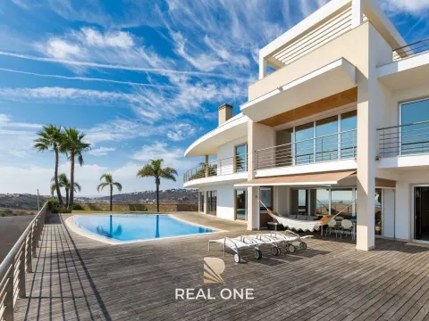 Fantastic Villa with a stunning sea view - Albufeira