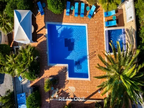 Charmosa Villa privada em lote de 2.630 m2 