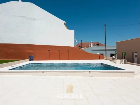 Fully Refurbished – 3 Bedroom Villa with Swimming Pool, Garden and Land of 1,015m2