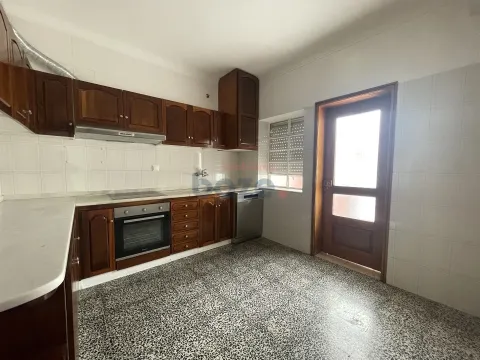 Wohnung 4 Schlafzimmer