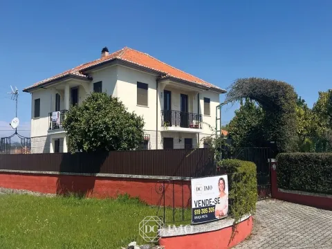 Mouraz – Moradia T5 inserida em quinta com mais de 6.000m²