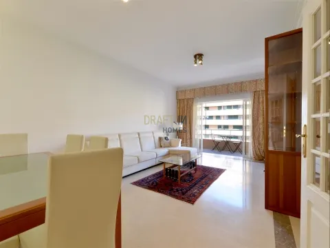 Apartamento amueblado de 2 dormitorios en Guia – Cascais