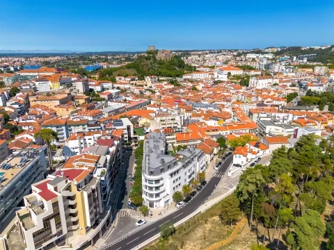 Apartamento T2 de Prestígio no Edifício Comendador - Centro de Leiria