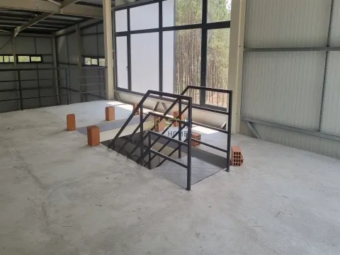 Nuevos almacenes y oficinas en Maceira – Leiria