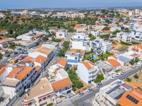 Terrain urbain à Portimão