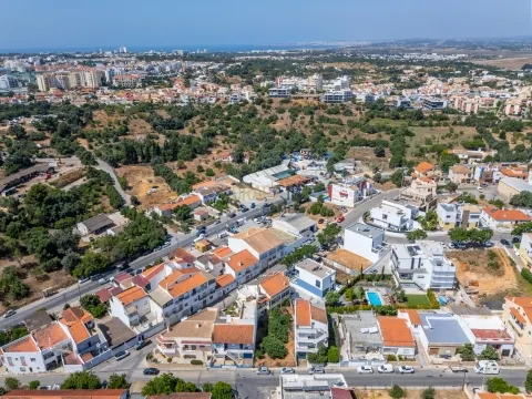 Terrain urbain à Portimão