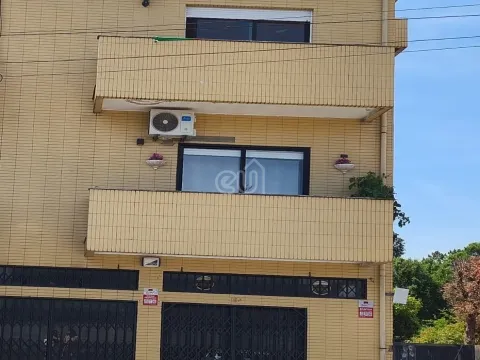 Apartamento T2+1