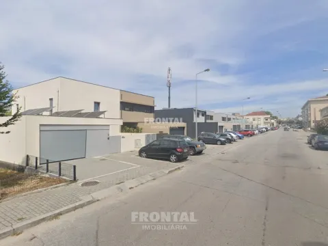 Lote de Terreno em São Mamede de Infesta