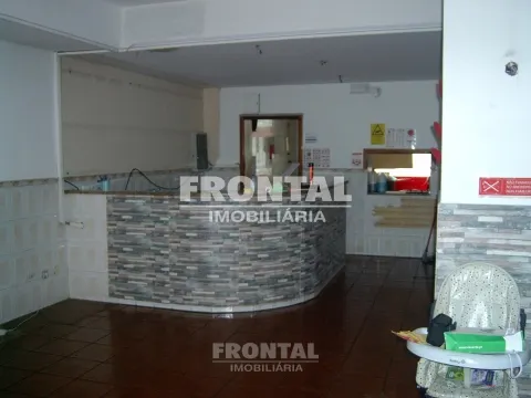 Loja para Comércio e Serviços – 147 m² | Águas Santas, Maia