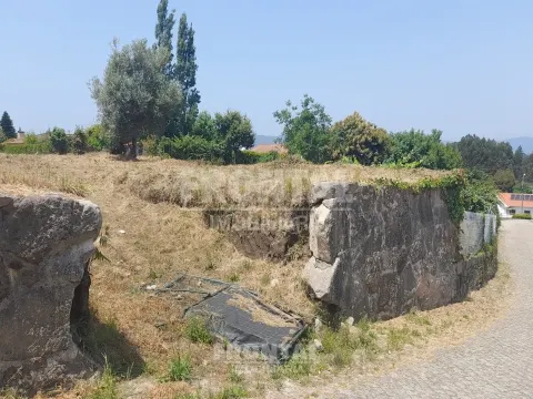 Terreno com Projeto Aprovado – 1392 m²