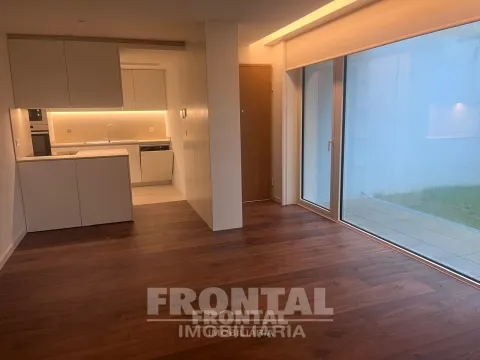 O SEU NOVO T1 DE SONHO NO CENTRO DO PORTO COM GARAGEM!