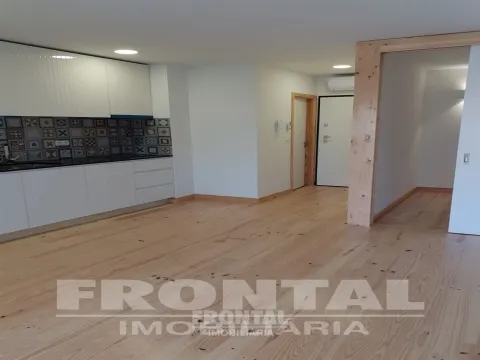 Apartamento T0 Totalmente Remodelado | Paranhos, Porto