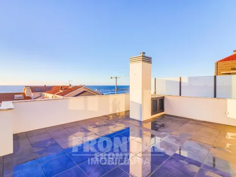 Penthouse com Dois Terraços e Vista Mar | Centro De Espinho, Espinho