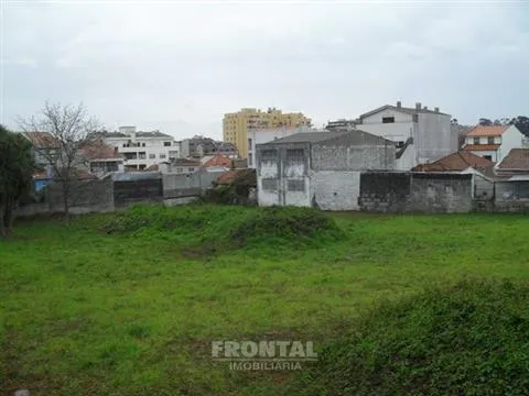 Terreno para Construção em Altura | Centro Da Areosa, Pedrouços, Maia