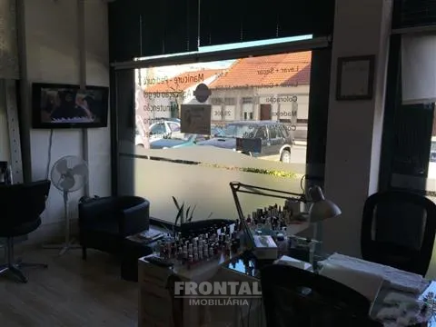 Loja para Venda - Excelente Localização | Montes Burgos, Matosinhos, Porto