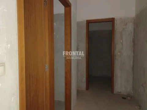 Store / Restaurant in the Center of Maia 306m²