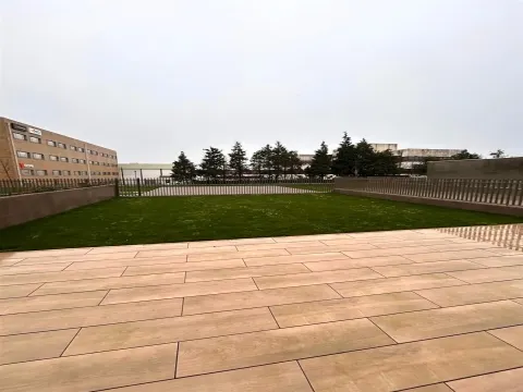 T2 Novo matosinhos Sul c/terraço e jardim