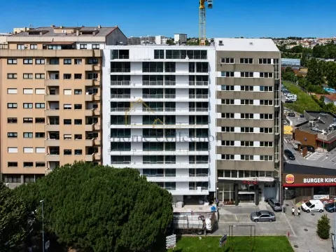T1 Novo Metro Village Matosinhos | Varanda e Garagem