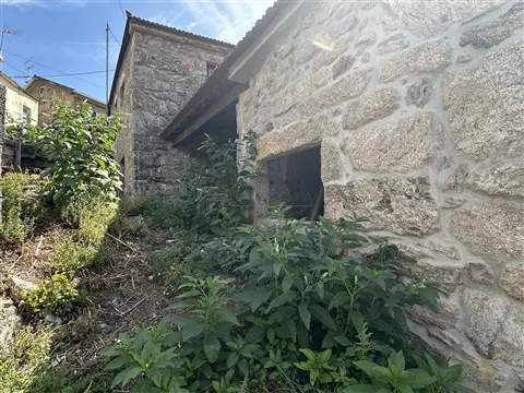 Moradia Pedra;:Chaviães; Melgaço;T3;ImoFaçanha