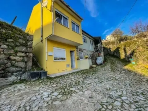 Moradia T1 em Medelo – Lamego