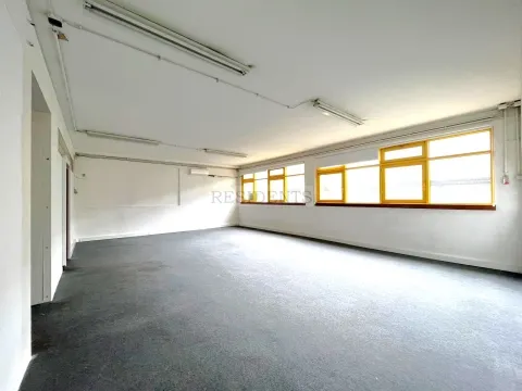 Bureau à Porto avec 222m2