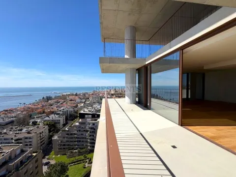 Penthouse 4 chambres avec terrasse et piscine privée | Foz do Douro