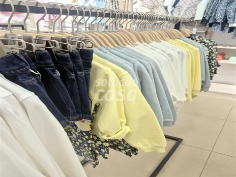 Trespasse de Loja de Roupas Infantis!