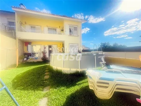 Andar Moradia T3 com Terraço!
