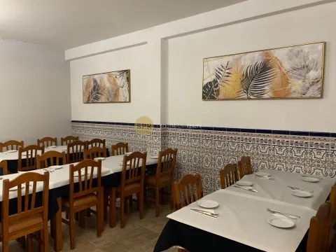 Restaurante "A Palmeira" à Venda – Estômbar